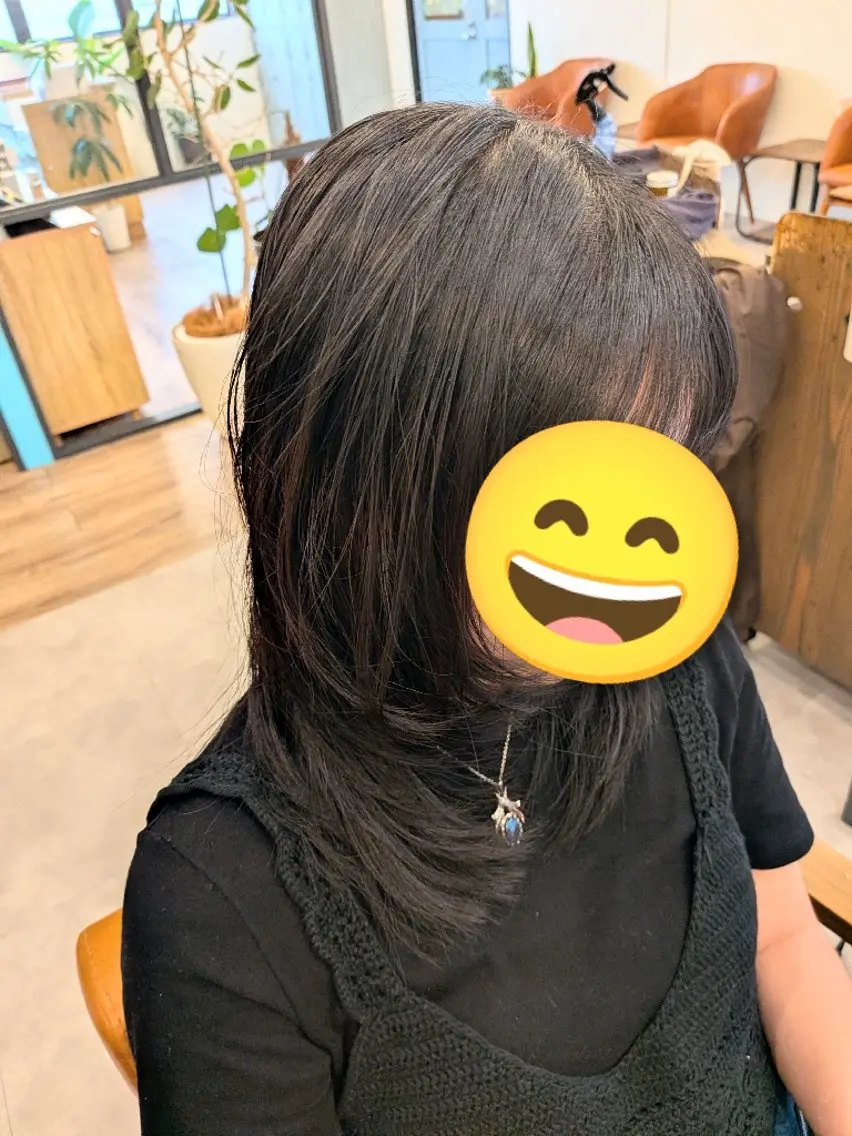 セミロング 顔周りカット ハイレイヤー レイヤーカット カット トリートメント hair＆make Lokahi リホのヘアスタイル