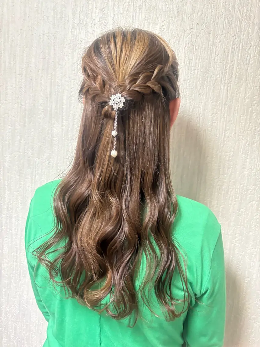 🎀꙳.*ヘアアレンジʚ🎀ɞ【ꕤ*.゚ハーフアップスタイル🌈⠀】の写真