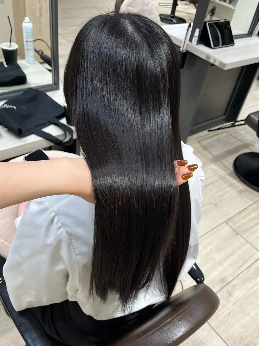 【早朝限定メニュー】ミニモ学割U24限定🩵レイヤーカット + 3Step Treatmentの写真