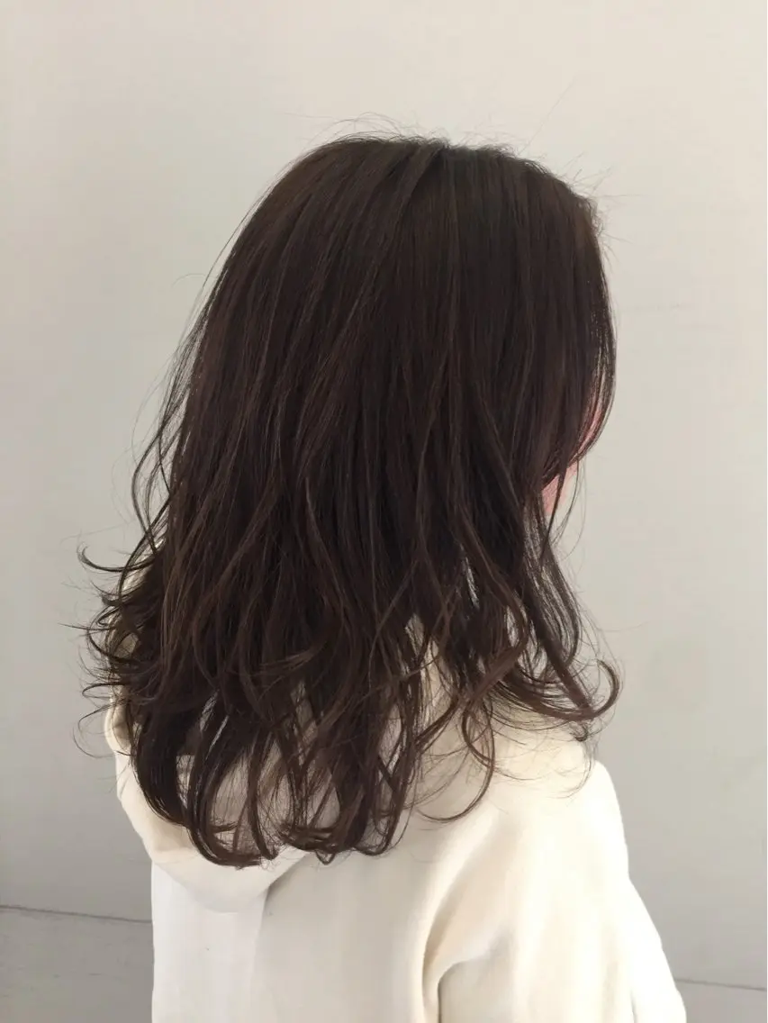 ロング ロング 河田 日和のヘアスタイル