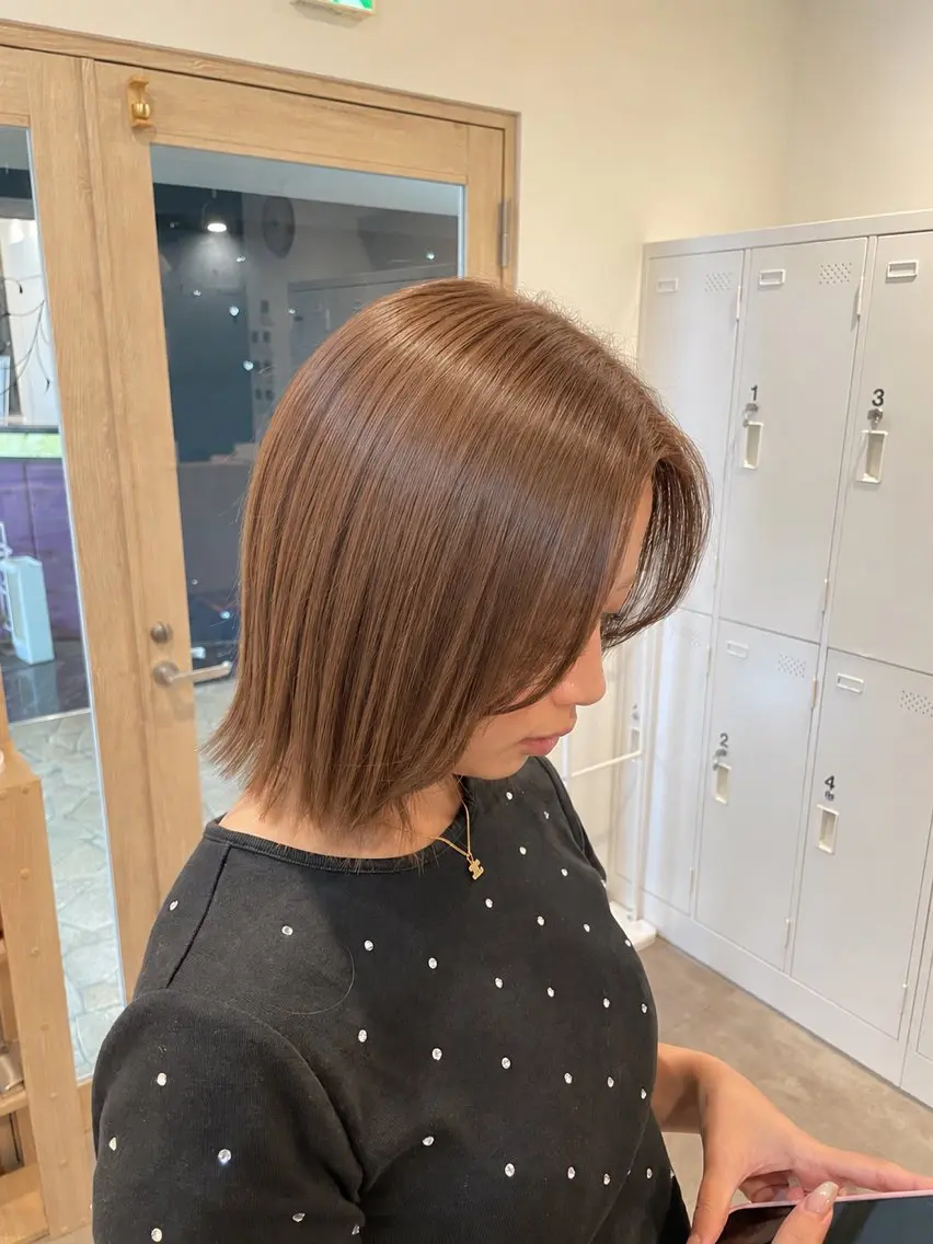 ミディアム カラー ベージュカラー ブリーチ カット ヘアカラー 縮毛矯正 トリートメント 髪質改善🌱透明感 カラー/MINAMIのヘアスタイル