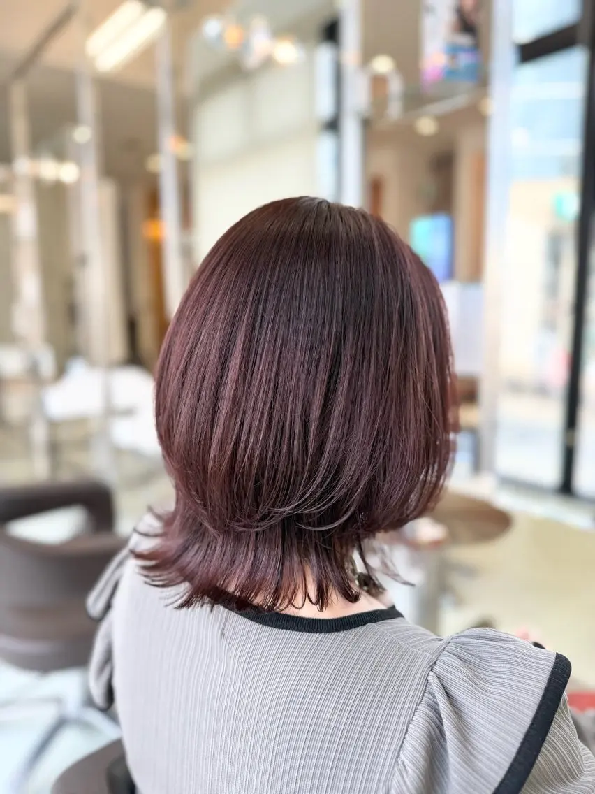 ミディアム カット ヘアカラー トリートメント WiLL新井優馬｜ くびれレイヤーのヘアスタイル