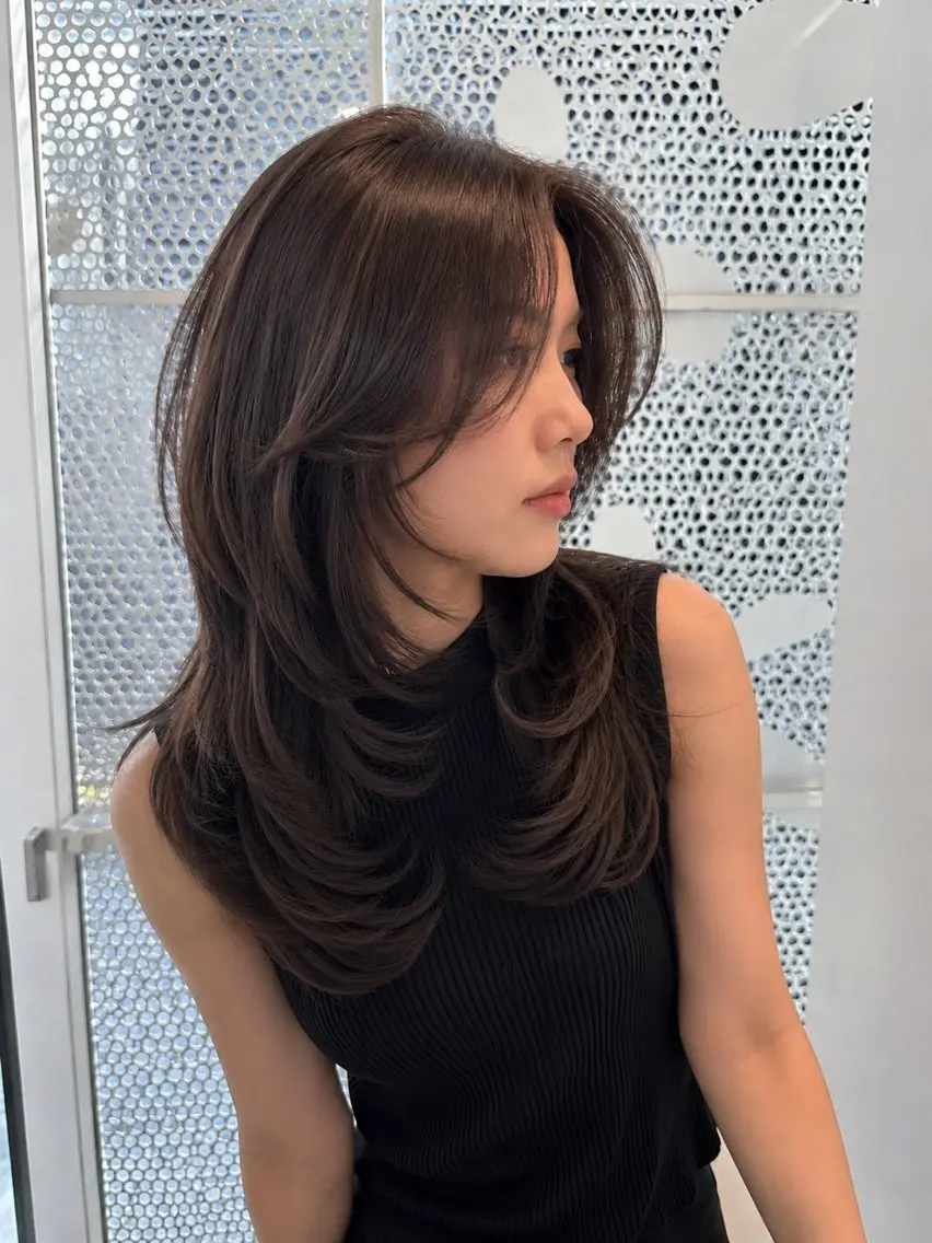 セミロング カラー カット ヘアカラー トリートメント 鈴木 一貴のヘアスタイル