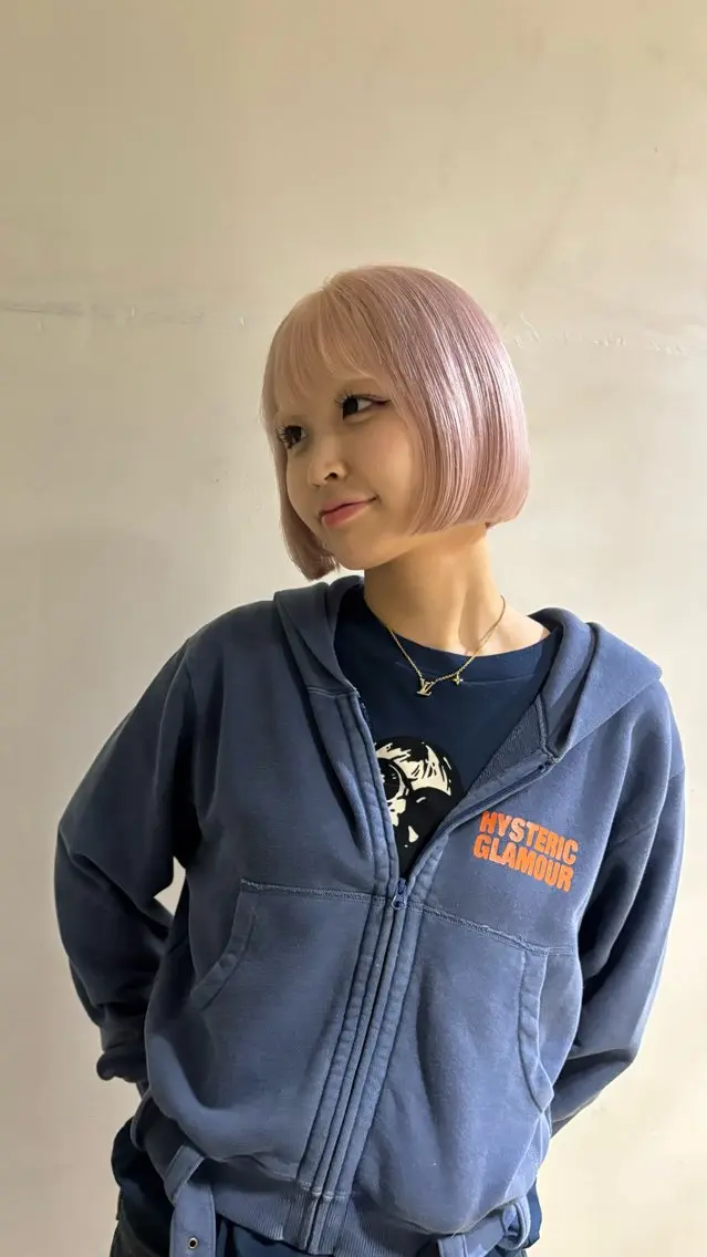 ショート カット ひいろ パーマ/カットモデルのヘアスタイル