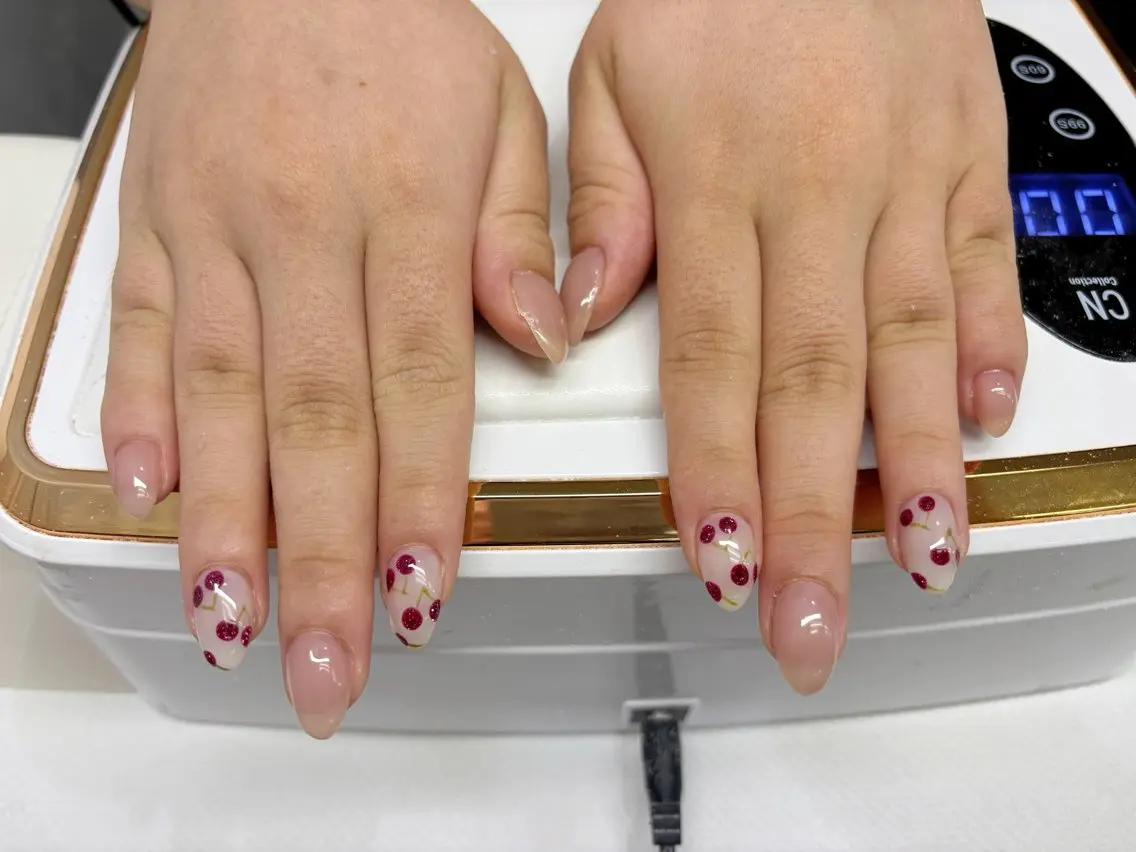 【ちゅるんワンカラー+4本アート🍓シンプルコース】¥5,500→¥4,000の写真