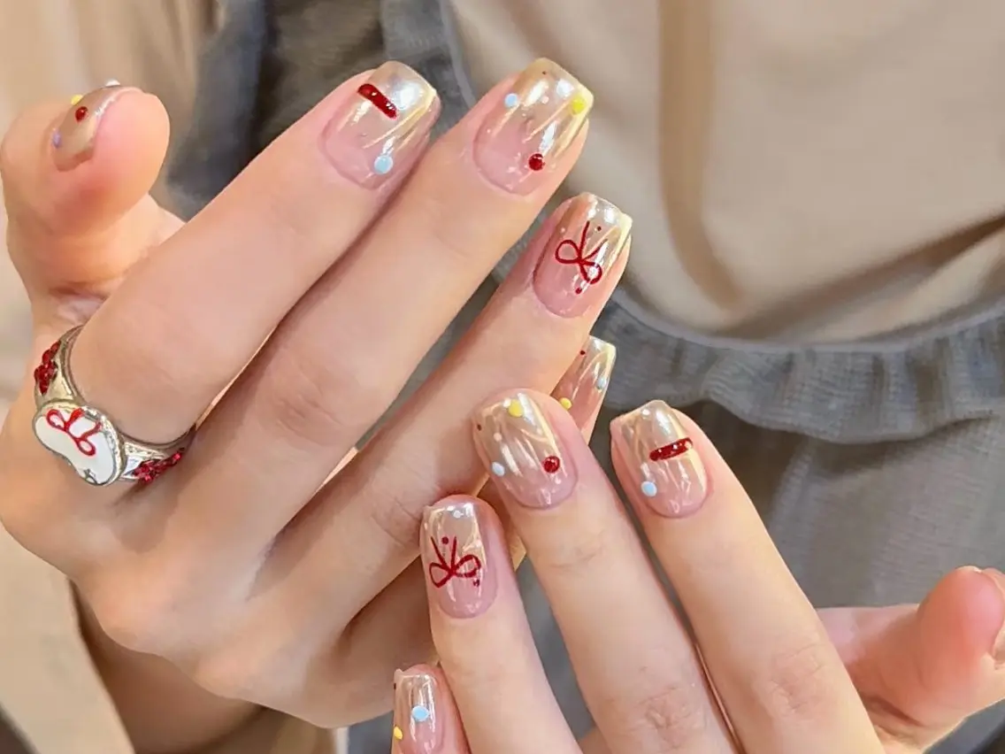 ネイル アートネイル オーロラネイル チークネイル フレンチネイル ガラスフレンチ ハンドネイル 🎀🎀YooLi Nail Salonのネイルデザイン