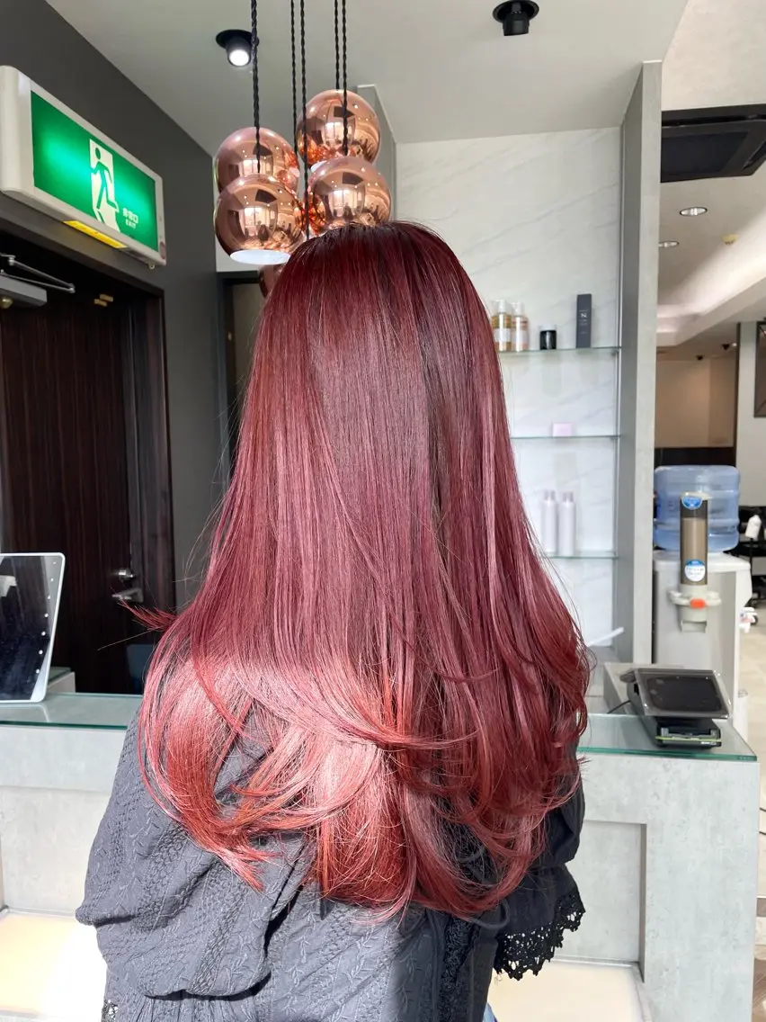 セミロング カラー レッドカラー レイヤーカット カット ヘアカラー トリートメント ブリーチ有無Wカラー メンズパーマ大成のヘアスタイル