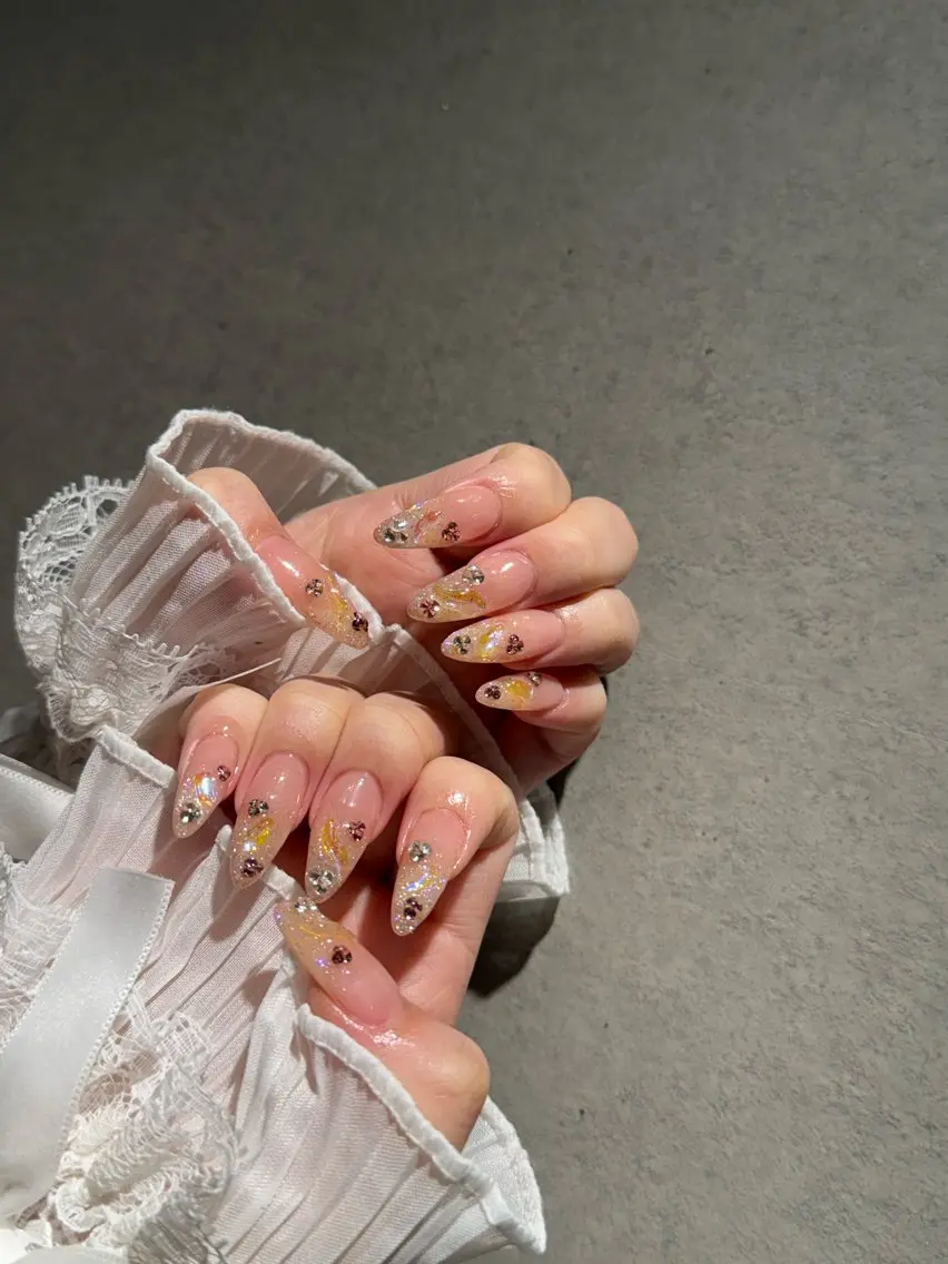 ネイル I-nailロング /ワンホン/キラキラのネイルデザイン