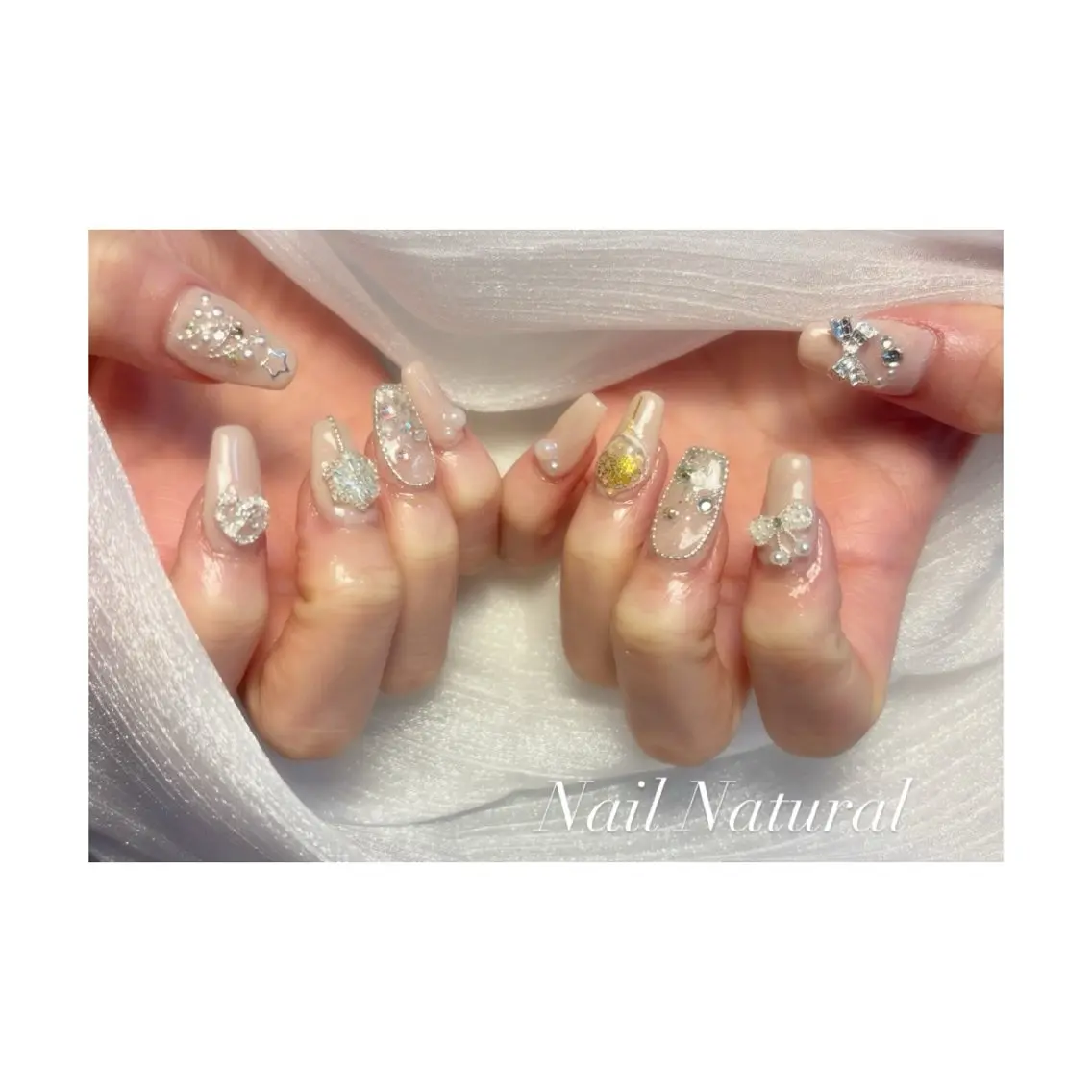 ネイル フラッシュネイル フットネイル フレンチネイル ジェルネイル ガラスフレンチ ハンドネイル Nail salon Natulalのネイルデザイン