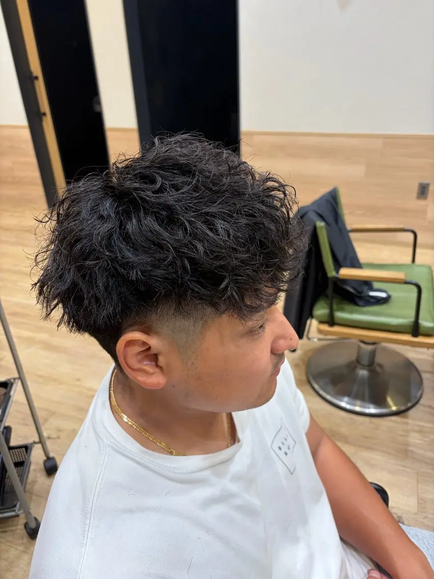 パーマ メンズ メンズパーマ ツイストスパイラルパーマ スパイラルパーマ 小田 暉のヘアスタイル