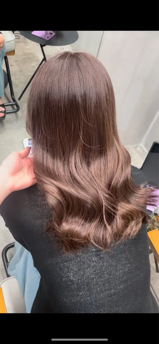 ミディアム ヘアカラー トリートメント miloc himekaのヘアスタイル