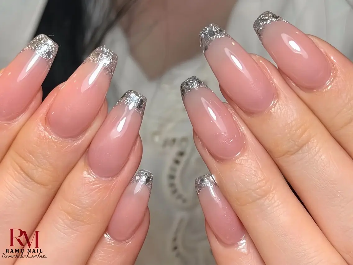 ネイル キラキラネイル マグネットネイル ミラーネイル ピンク 夏ネイル ハンドネイル RAMU Nail 恵比寿店のネイルデザイン
