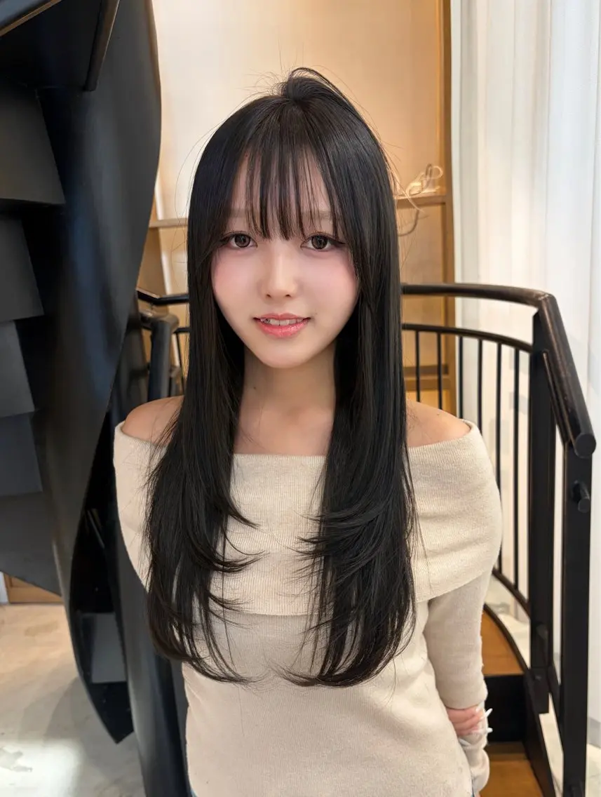 ロング カラー パーマ ヘアアレンジ ベージュカラー 透明感カラー 韓国風ヘア レイヤーカット カット ヘアカラー 中顔面短縮カット🪽 レイヤー🥀コウヘイのヘアスタイル