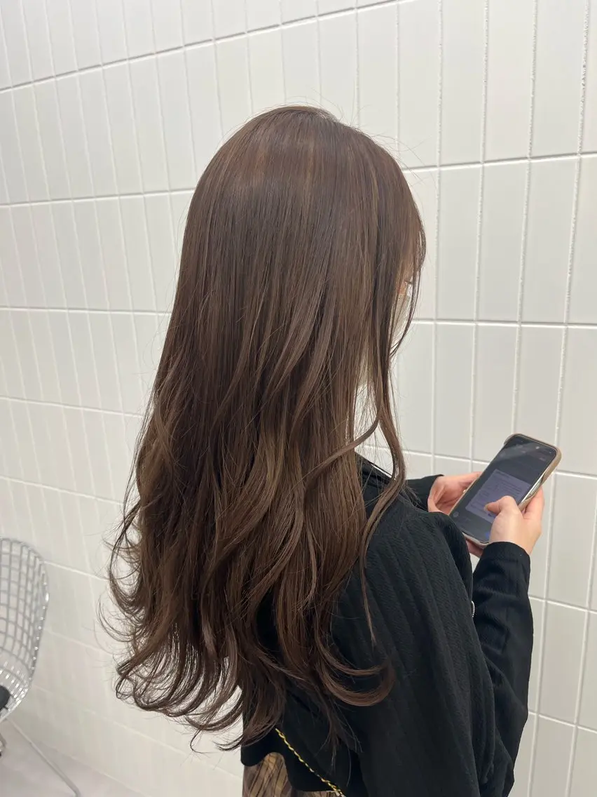 セミロング カラー ブラウンカラー チョコレートブラウン カット ヘアカラー トリートメント 髪質改善縮毛矯正/暖 色カラー/ウエダカナのヘアスタイル