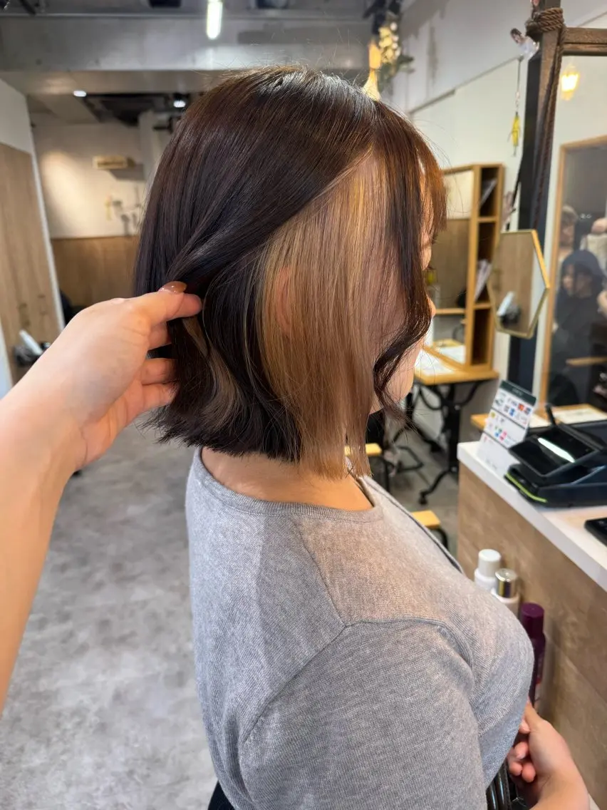 ミディアム カラー ベージュカラー ブリーチ イヤリングカラー ヘアカラー 髪質改善縮毛矯正/ エクステ/ひふみ🌛のヘアスタイル