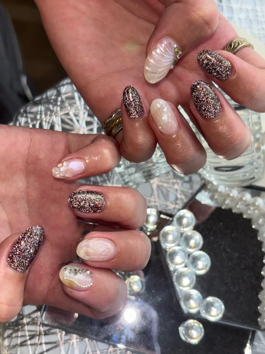 ネイル アートネイル フラッシュネイル ハンドネイル .8 HAREのネイルデザイン