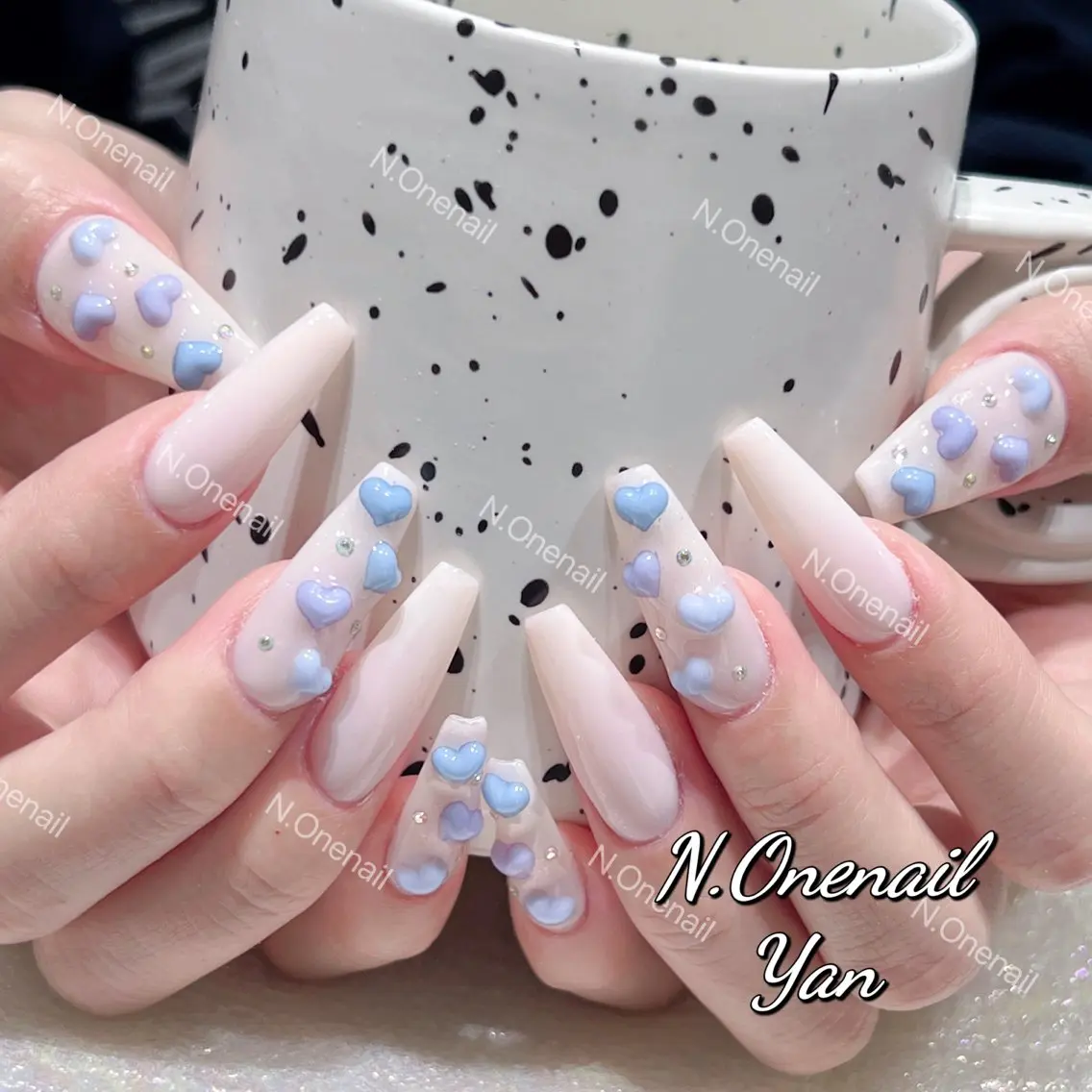 ネイル アートネイル グラデーション キラキラネイル ニュアンスネイル オフィスネイル ハンドネイル 長いだし/スカルプ/ パラシェルN.oneのネイルデザイン