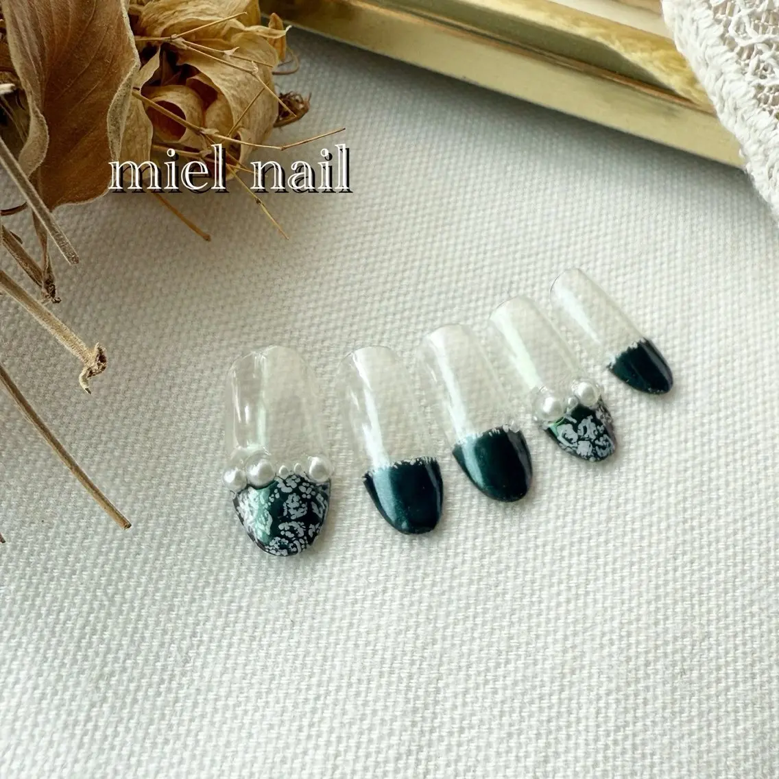 ネイル レース 冬ネイル ハンドネイル miel nailのネイルデザイン