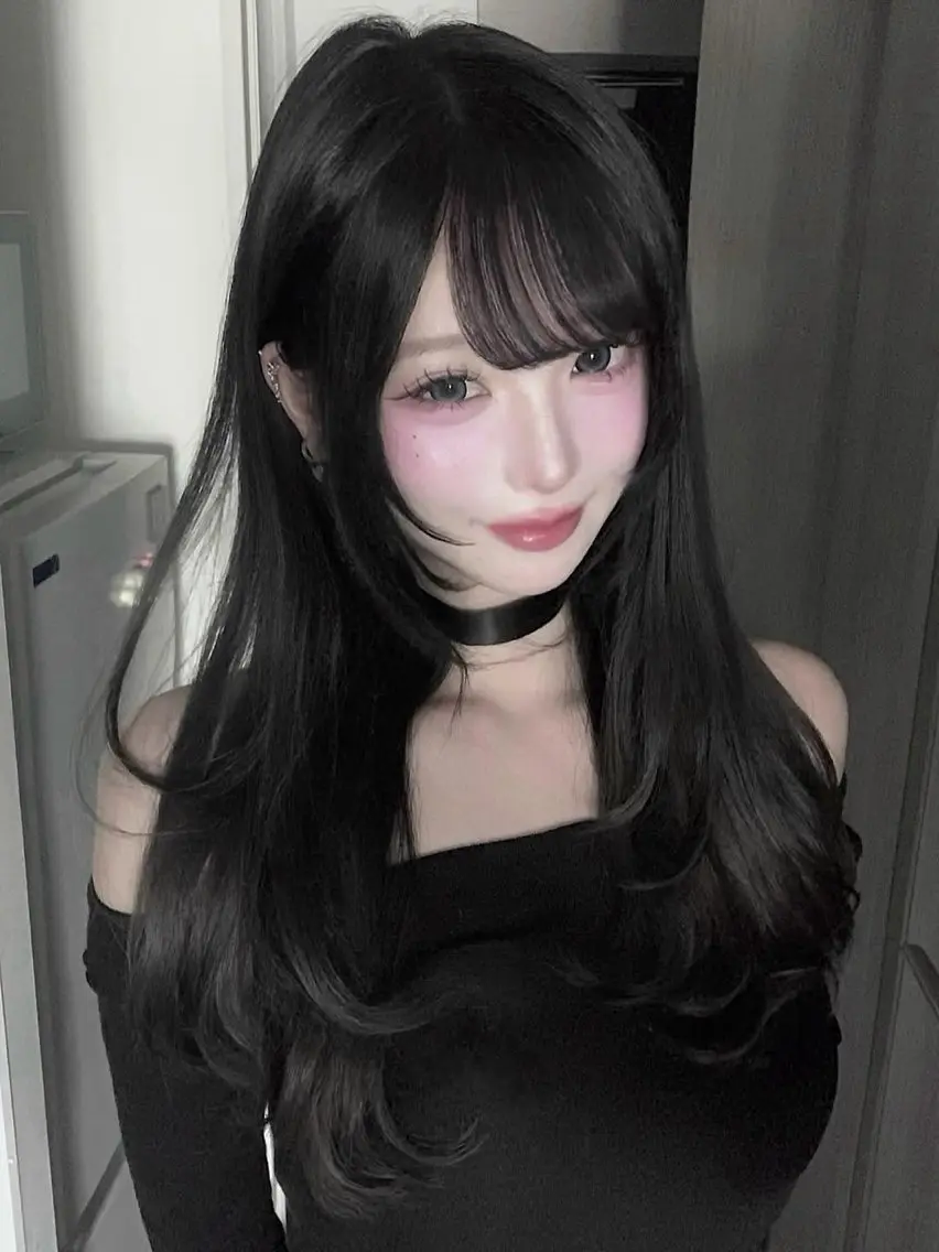 🩶重くない暗髪ワンカラー🩶+メンテナンスカット+外部補習トリートメント🎀🩶の写真