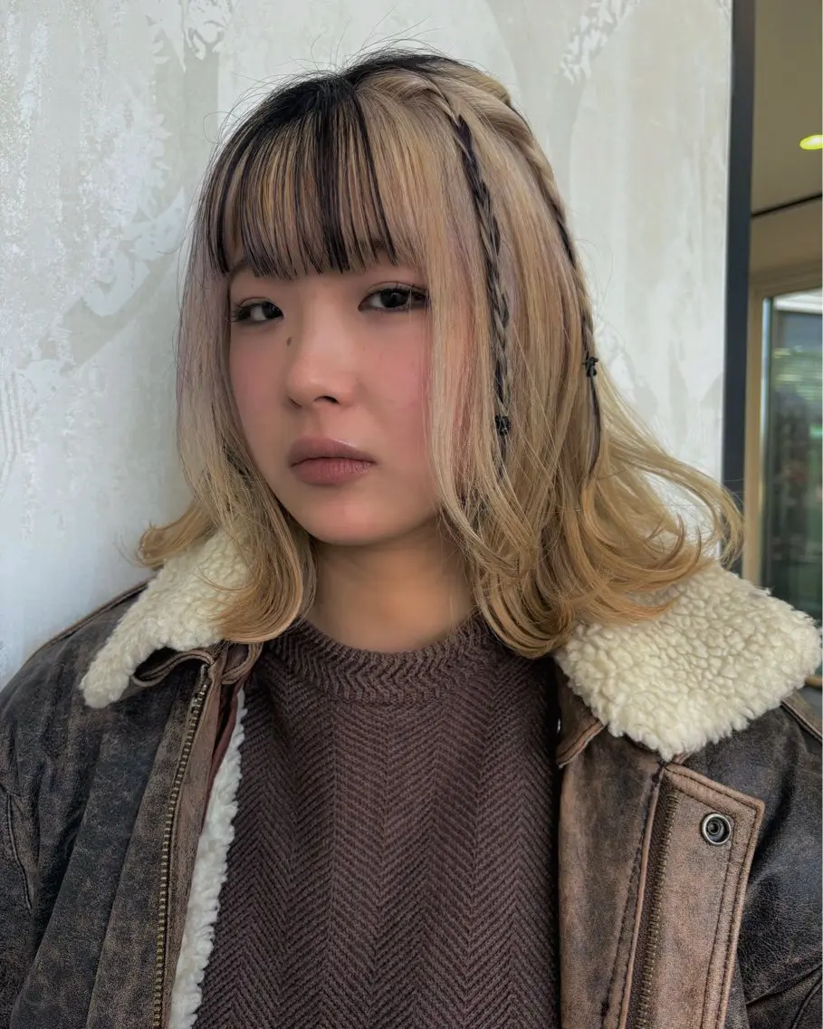 ミディアム M. YURIのヘアスタイル