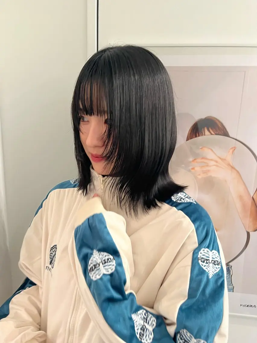 ミディアム aimi .のヘアスタイル