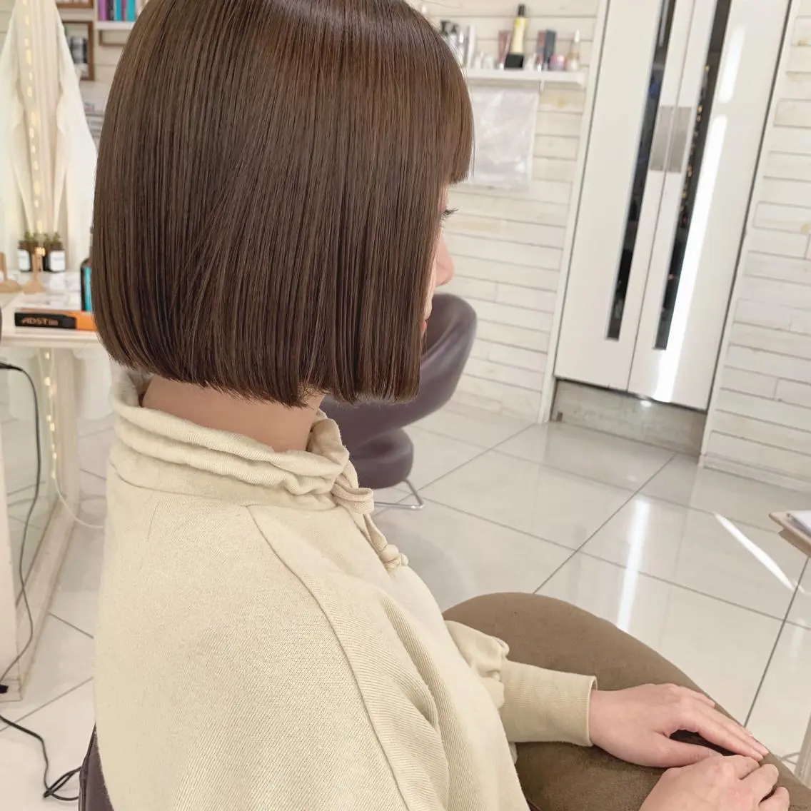 カラー 黒田瀬奈/ボブ まろやかベージュのヘアスタイル