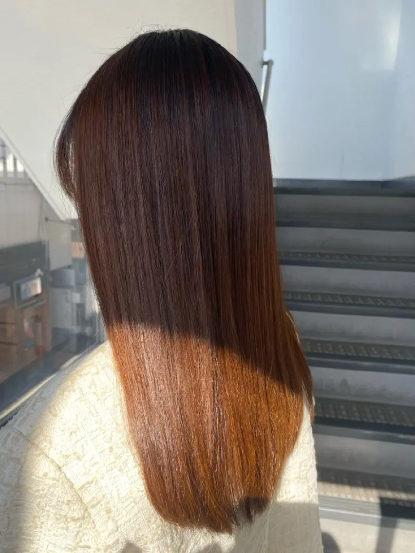 ロング ケアストレート ハナシロミサキのヘアスタイル