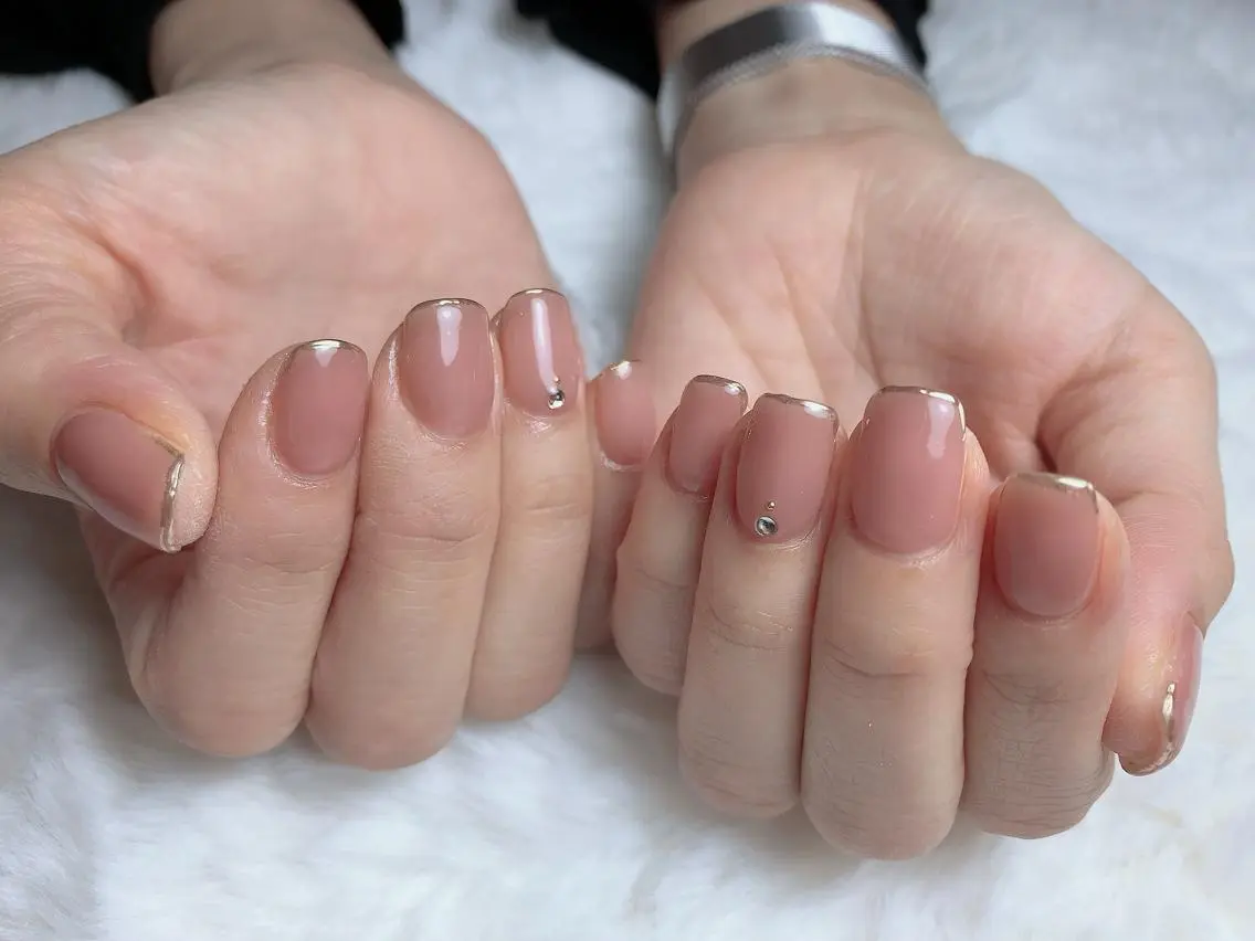 ネイル オフィスネイル シンプルネイル Flora Nail 【フローラ ネイル】のネイルデザイン