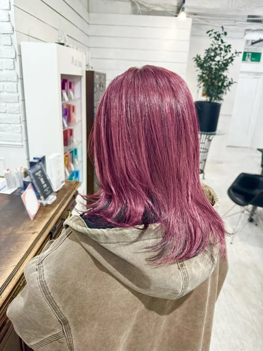 ミディアム カラー バレイヤージュ ミストバング ベージュカラー ブリーチ 抜きっぱなしブロンド 札幌ブリーチカラー/ ダブルカラー/ドイのヘアスタイル