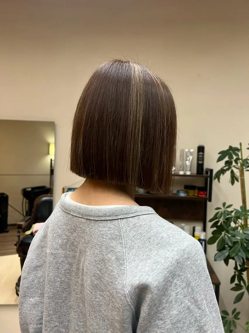 ショート ボブ 石黒 理々花のヘアスタイル