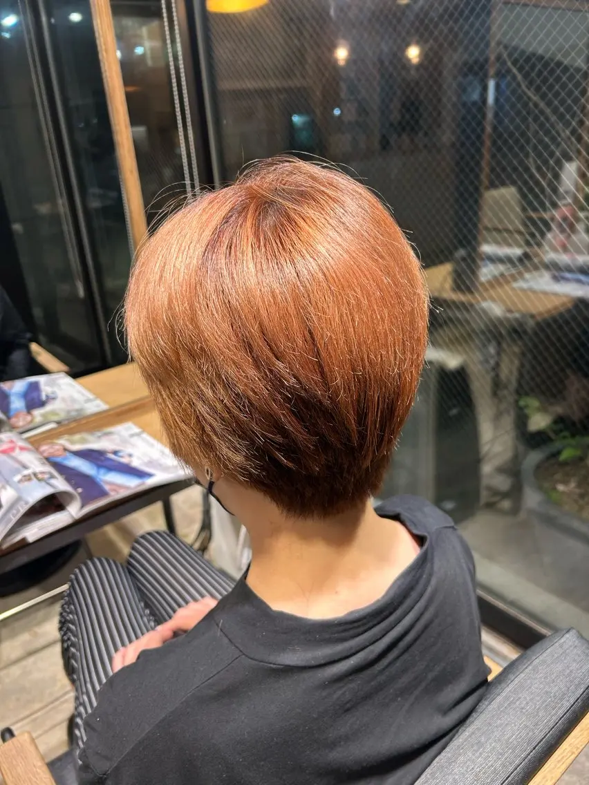 ショート ショートレイヤー レイヤーカット ショートヘア 透明感カラー/顔周り レイヤー🌻まほろのヘアスタイル