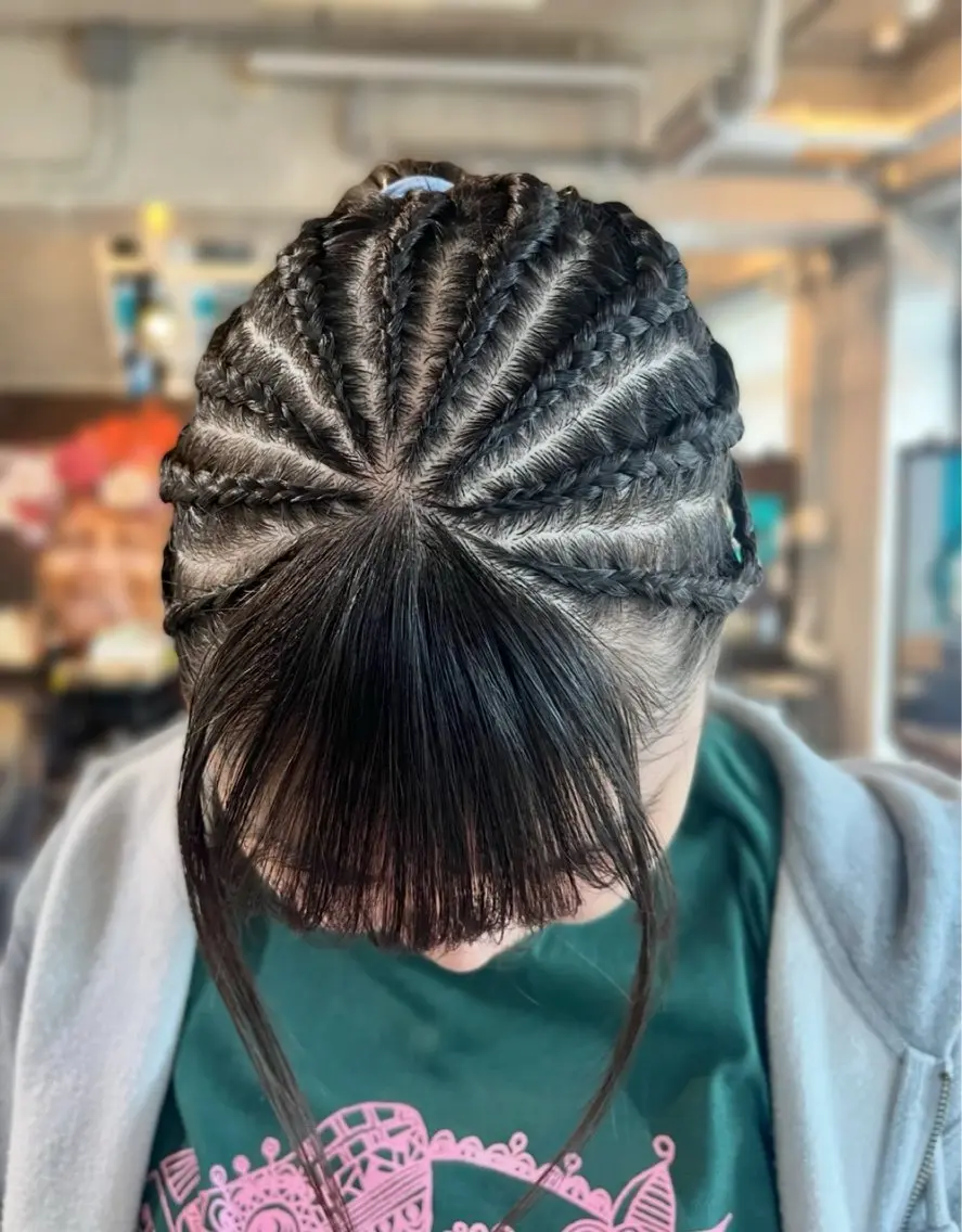 ヘアアレンジ ヘアセット 派手髪デザインカラー ヒロカのヘアスタイル