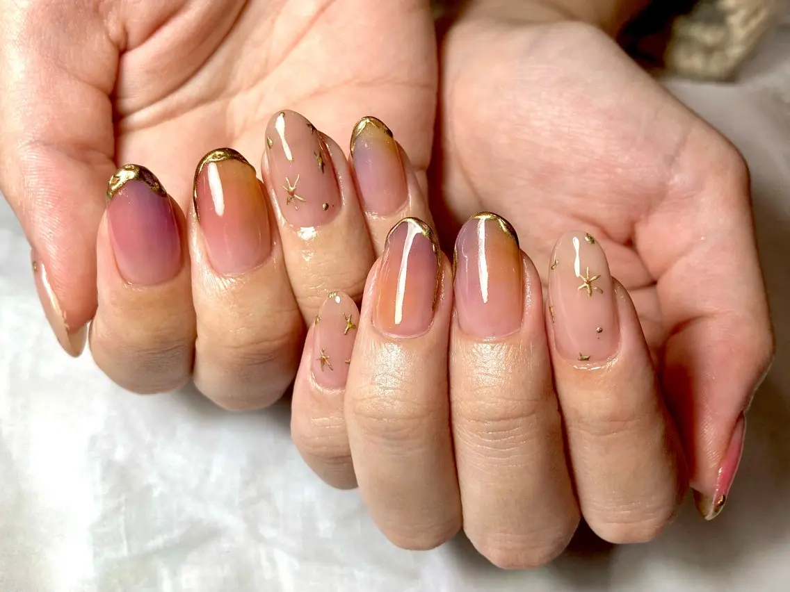 キッズ ネイル ジェルネイル マグネットネイル ミラーネイル ニュアンスネイル オフィスネイル illum hicariのネイルデザイン