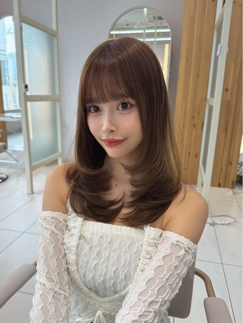 ミディアム カット ヘアカラー トリートメント 顔周り/レイヤー /韓国ヘア/TAKUのヘアスタイル