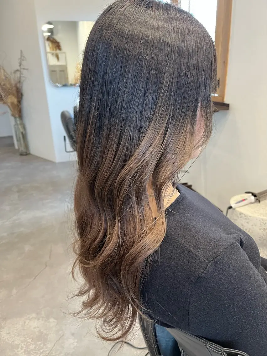 ロング カラー 森 莉子のヘアスタイル