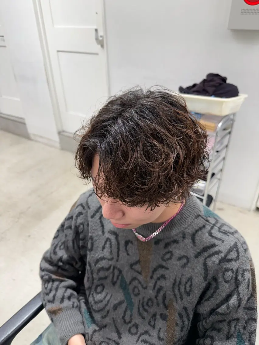 パーマ メンズ 深谷 侑亮のヘアスタイル
