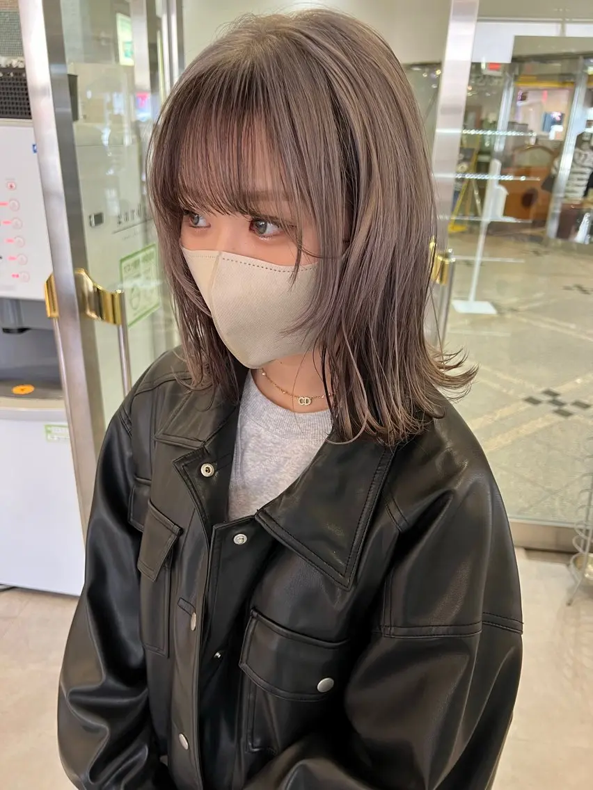 ミディアム カラー ミストバング  フェイスフレーミング インナーカラー 顔まわり／髪質改 善／白髪ぼかし／中山のヘアスタイル