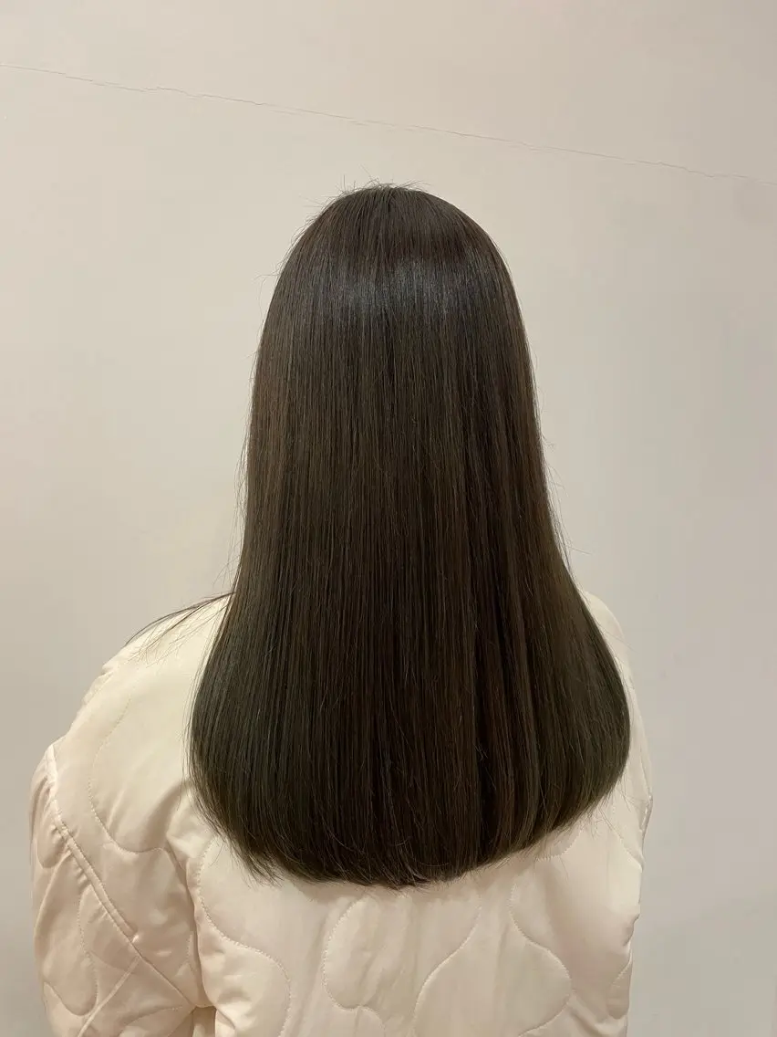 ロング 江藤 結奈のヘアスタイル