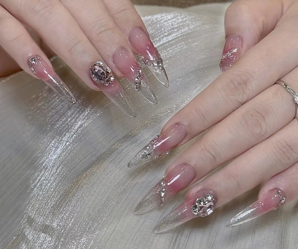 ネイル ハンドネイル 🎀 UU_nailのネイルデザイン