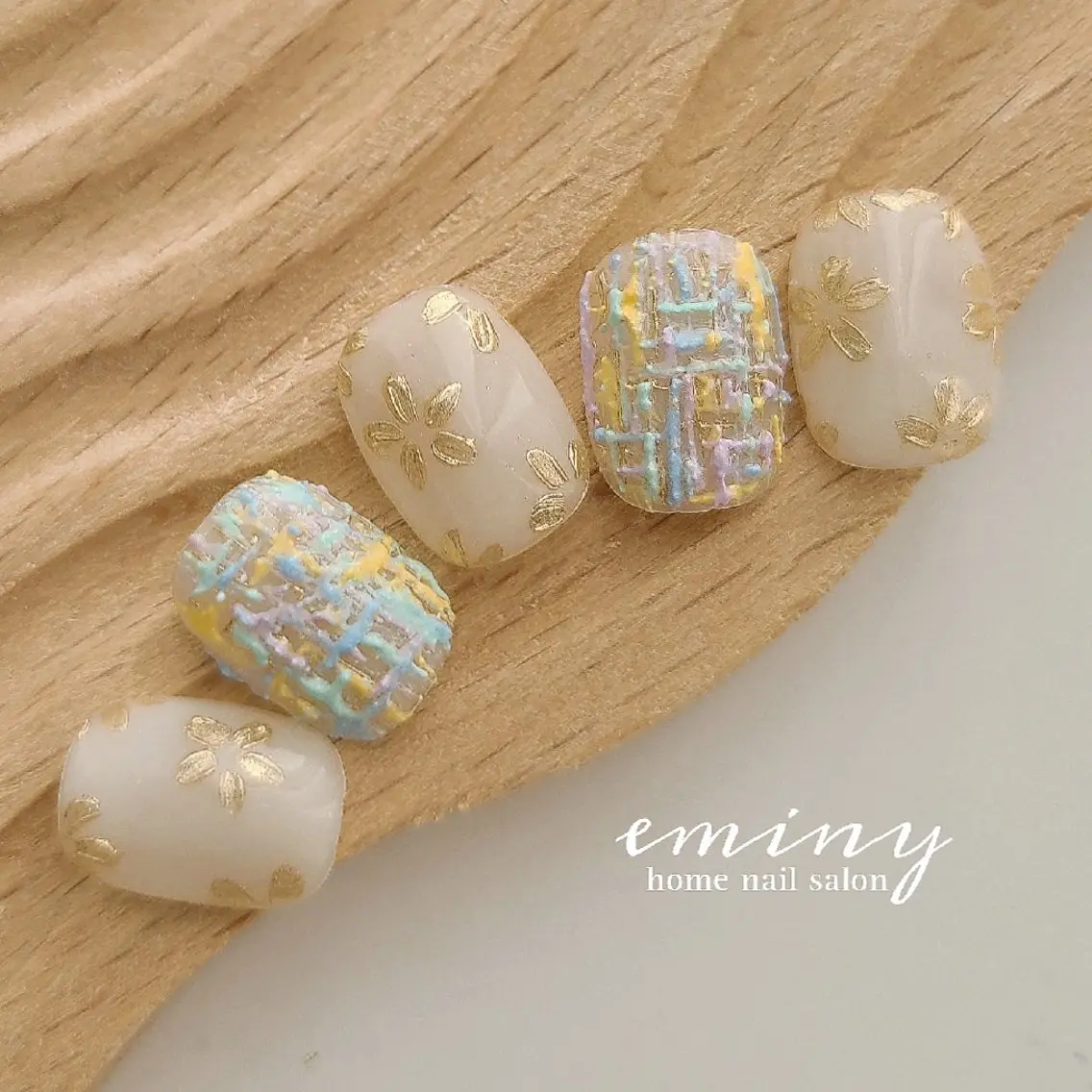 ネイル フラワーネイル キラキラネイル ミラーネイル オフィスネイル パステルネイル ハンドネイル nail salon eminyのネイルデザイン