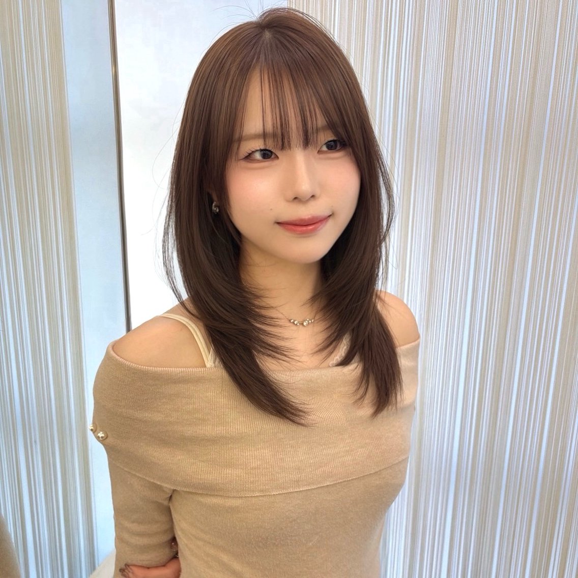 セミロング カット ヘアカラー Parve Mix / 根本 梨湖🫧のヘアスタイル