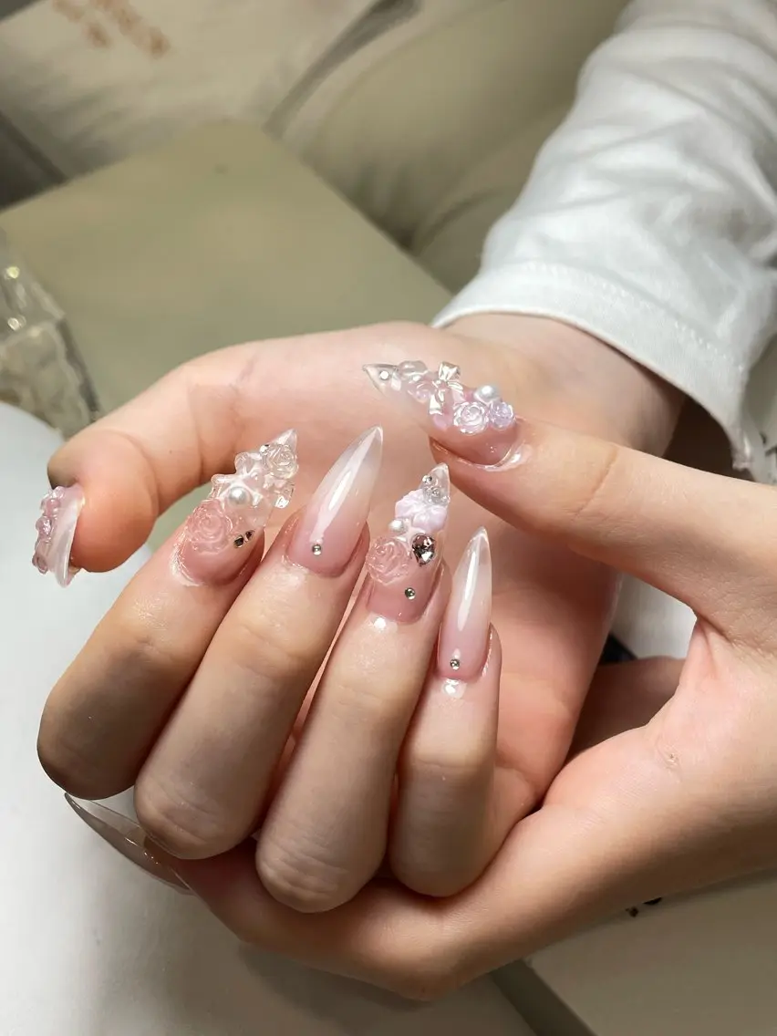 ネイル ハンドネイル LYYM Salon ユキのネイルデザイン
