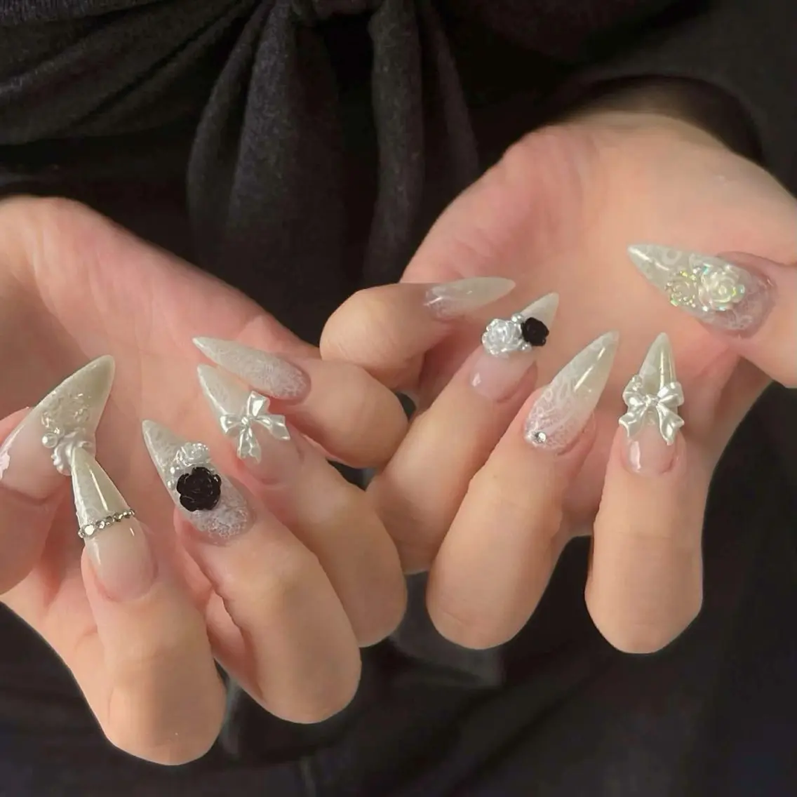 ネイル アートネイル ボルドー フレンチネイル ジェルネイル 氷ネイル・うるうるネイル ハンドネイル Yuki Nailsalonのネイルデザイン