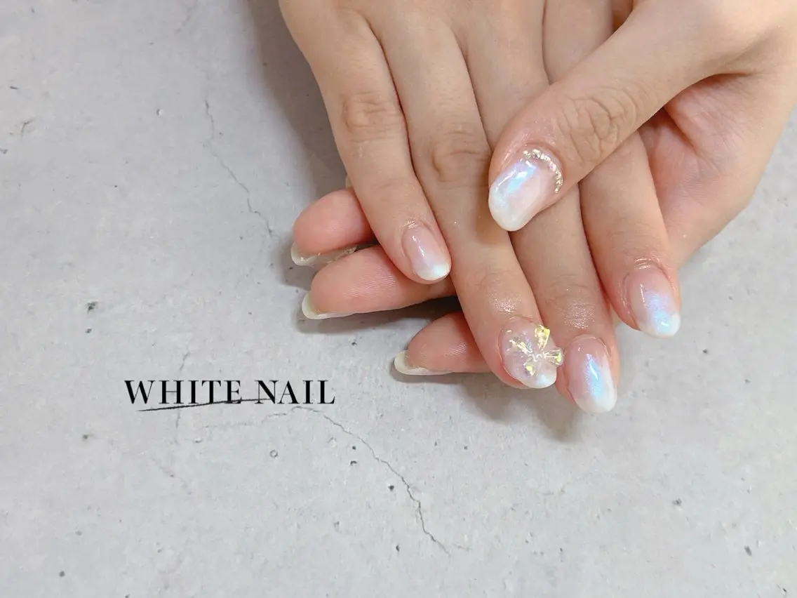 ネイル グラデーション リボン ハンドネイル WHITE NAIL ホワイトネイルのネイルデザイン