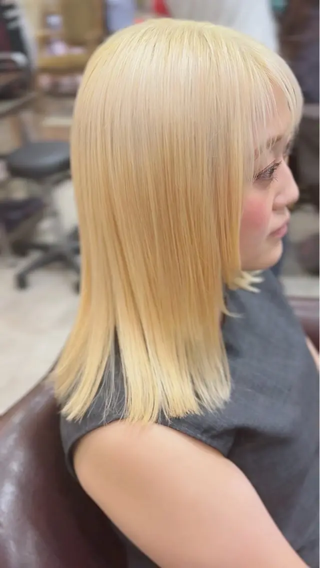 カラー 内藤 まどかのヘアスタイル