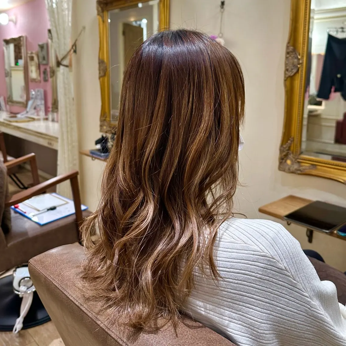 ロング 顔まわりレイヤー レイヤーカット Plaatje🤍 はるか🕊のヘアスタイル