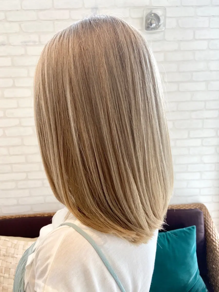 ミディアム カラー カット ヘアカラー トリートメント 浅川 実行のヘアスタイル