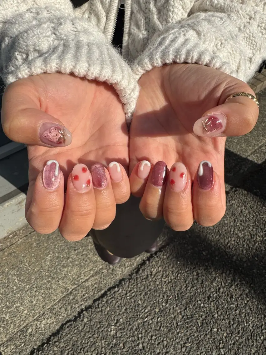 ネイル LAVISH 大和店 emi・:*+のネイルデザイン