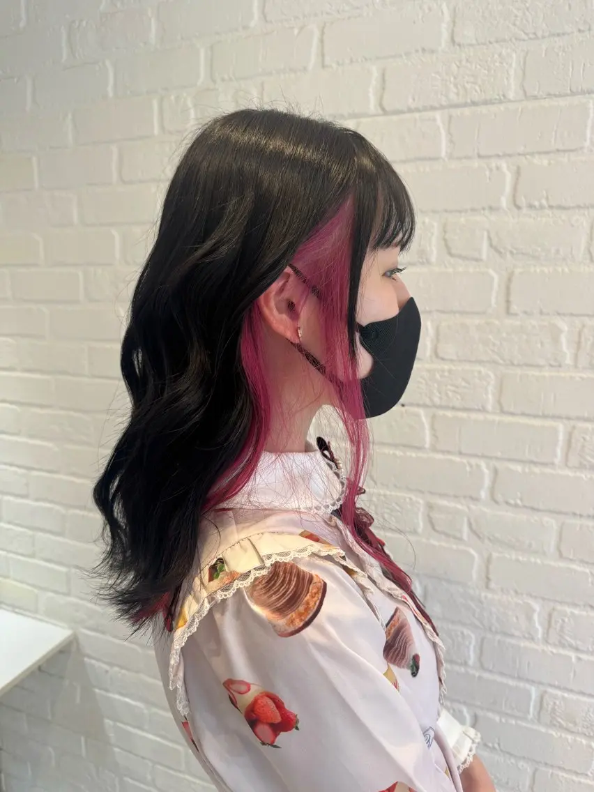 カラー 黒髪 ブルーカラー ブルーブラック カラーお任せ下さい ✨️おかだまなみのヘアスタイル