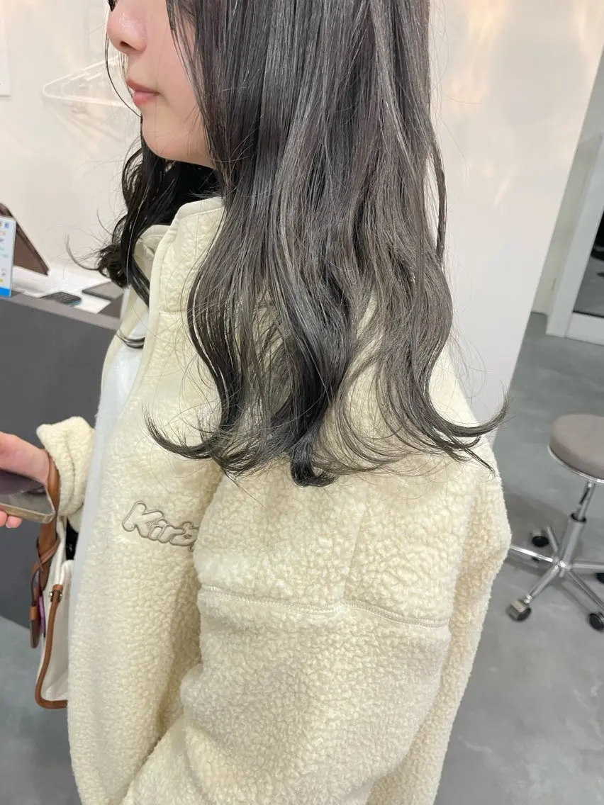セミロング カラー ヘアカラー トリートメント uru" すずきさゆりのヘアスタイル